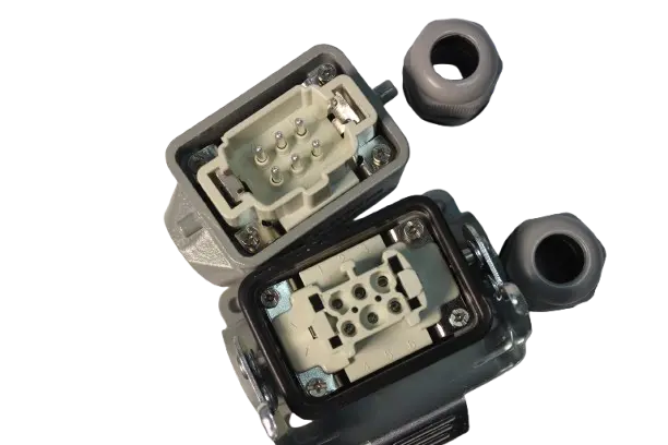 Esinti Heavy Duty Electrical Coupler Bottom Close - Image 5